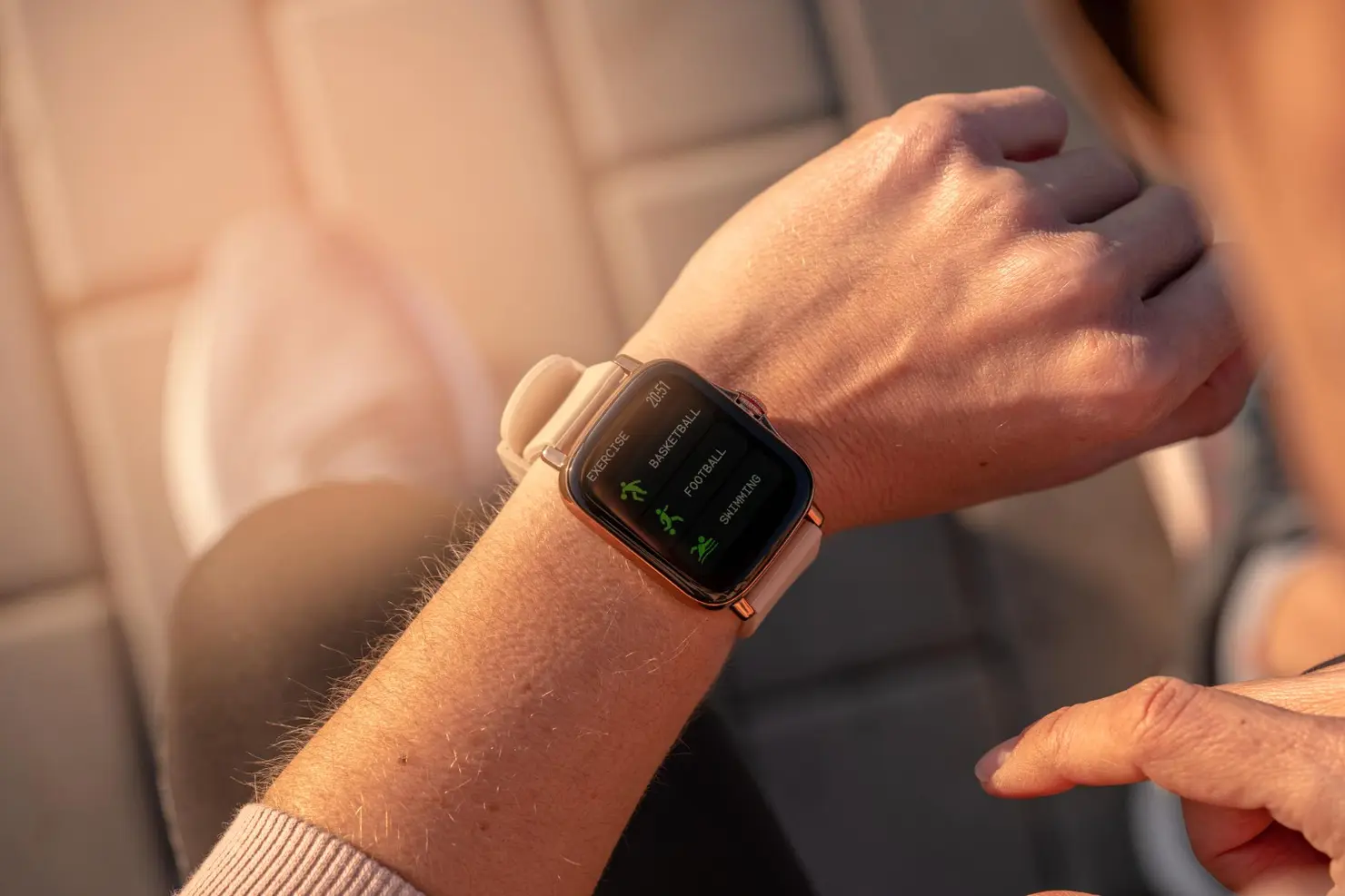 Smartwatch ou pulseira inteligente